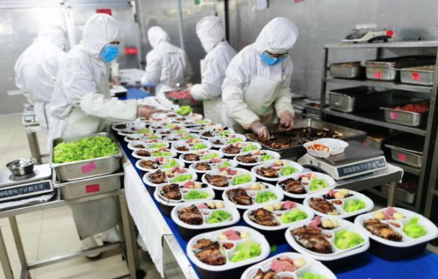 高铁站“去泡面化”高铁站去泡面化，重塑旅客餐饮体验的新趋势