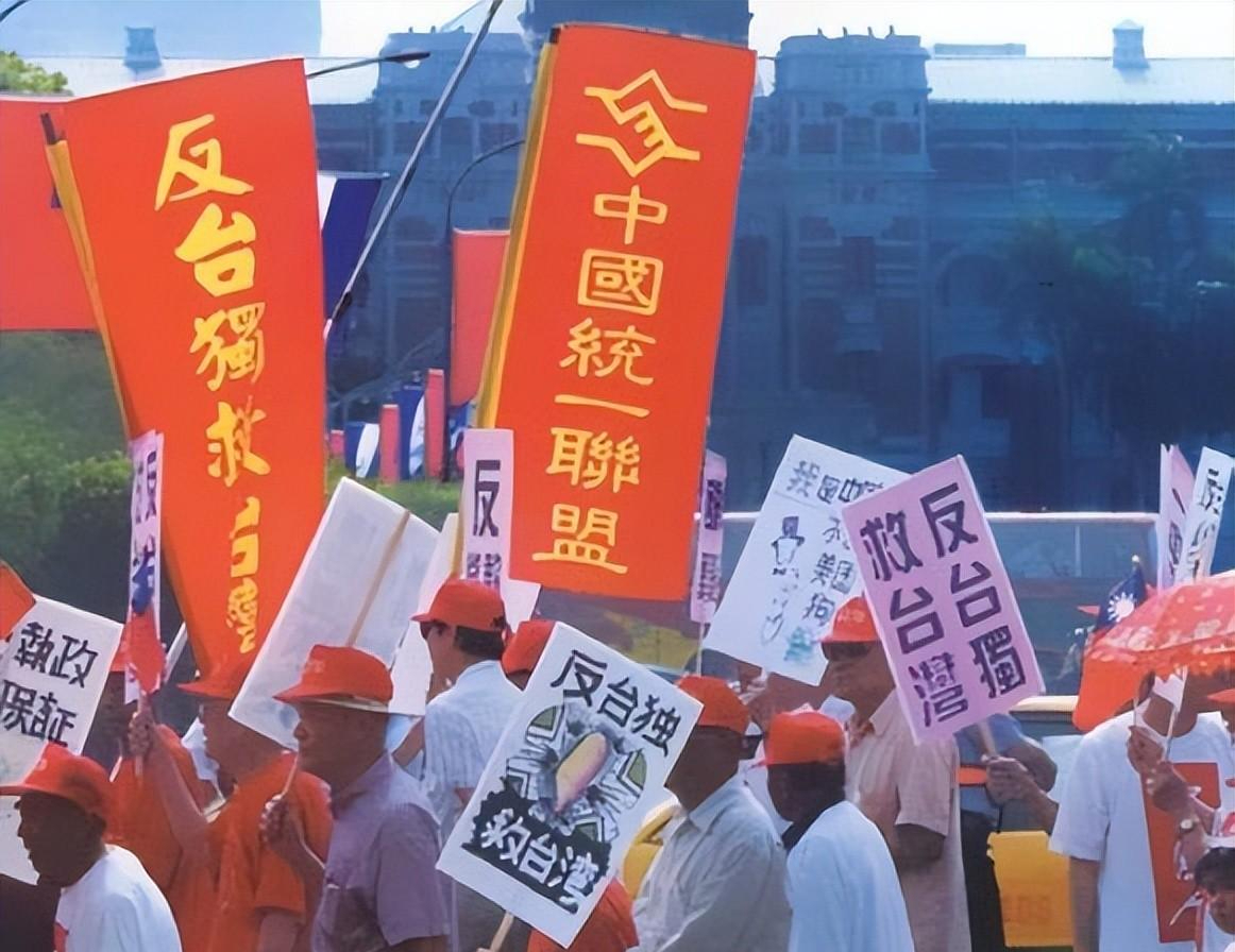 台湾如何看待七一台湾对七一的看法是一个复杂且多元的话题，涉及到历史、政治、文化等多个方面。以下是对该话题的一个自媒体文章标题和内容