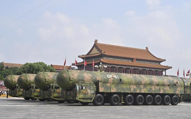 英媒点评九三阅兵亮相的六种新武器英媒对于九三阅兵亮相的六种新武器进行了点评。这些武器包括