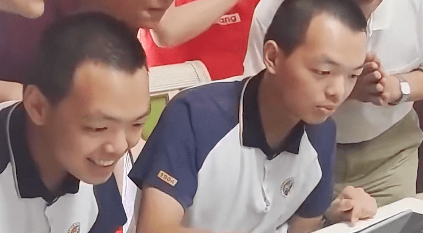 同班同寝高考同分同班同寝高考同分，奇妙的缘分与共同的记忆
