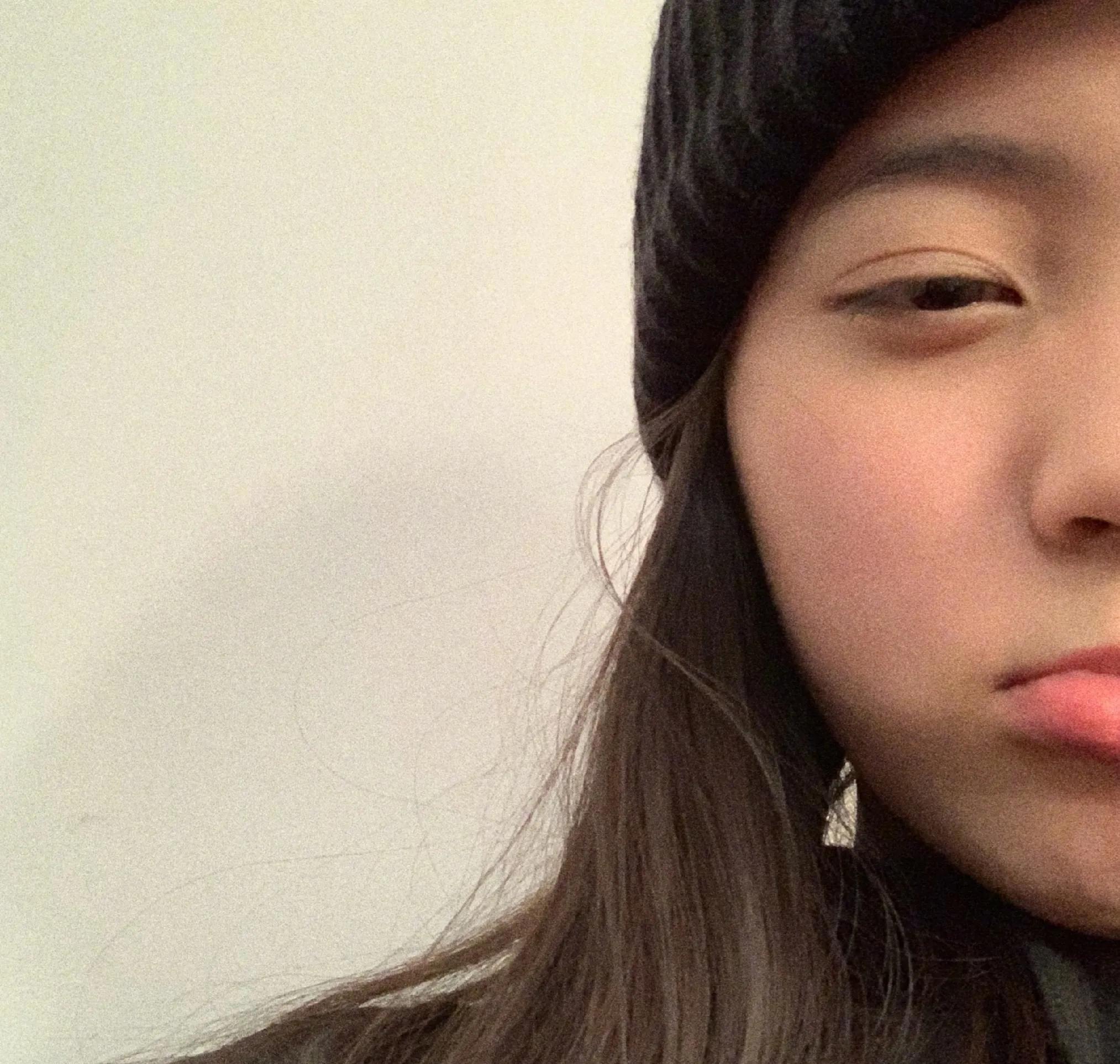 倪妮和欧阳娜娜倪妮和欧阳娜娜是两个不同的艺人。